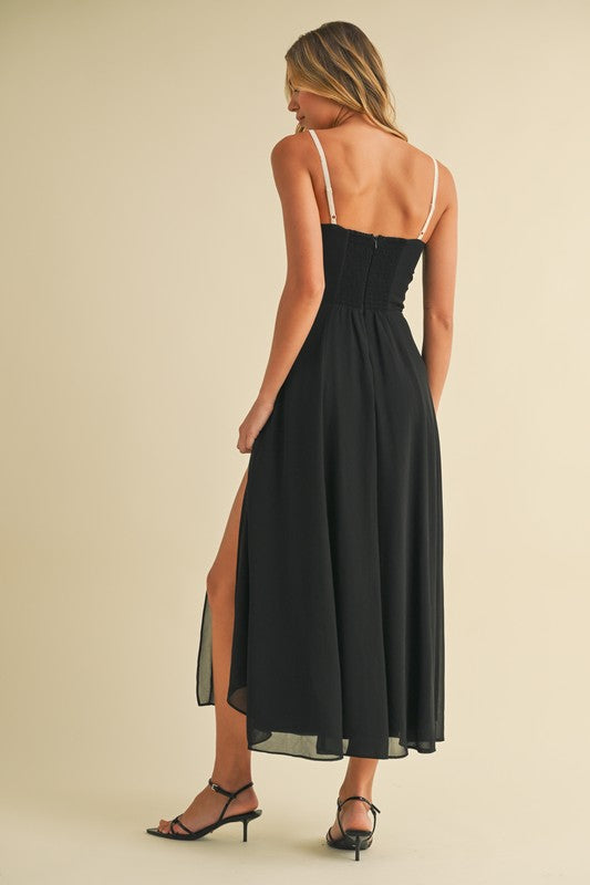 Samari Sweatheart Contrast Neckline Midi Dress