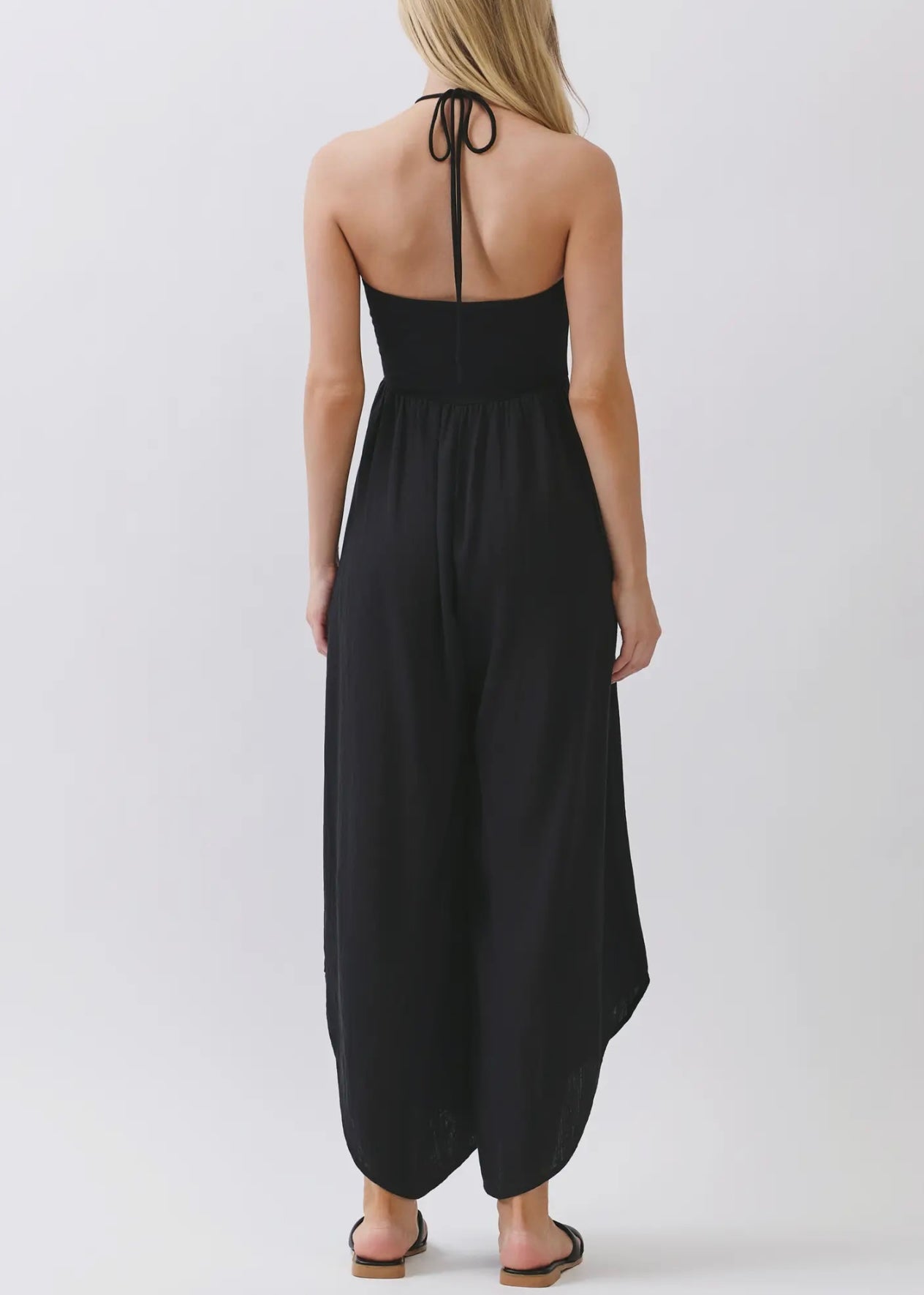 Mistview Halter Neck Jumpsuit