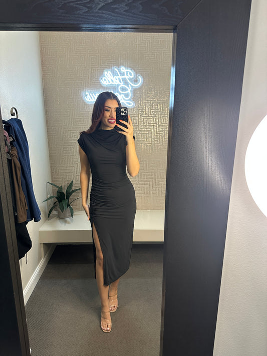 Delores Short Sleeve Midi Dress