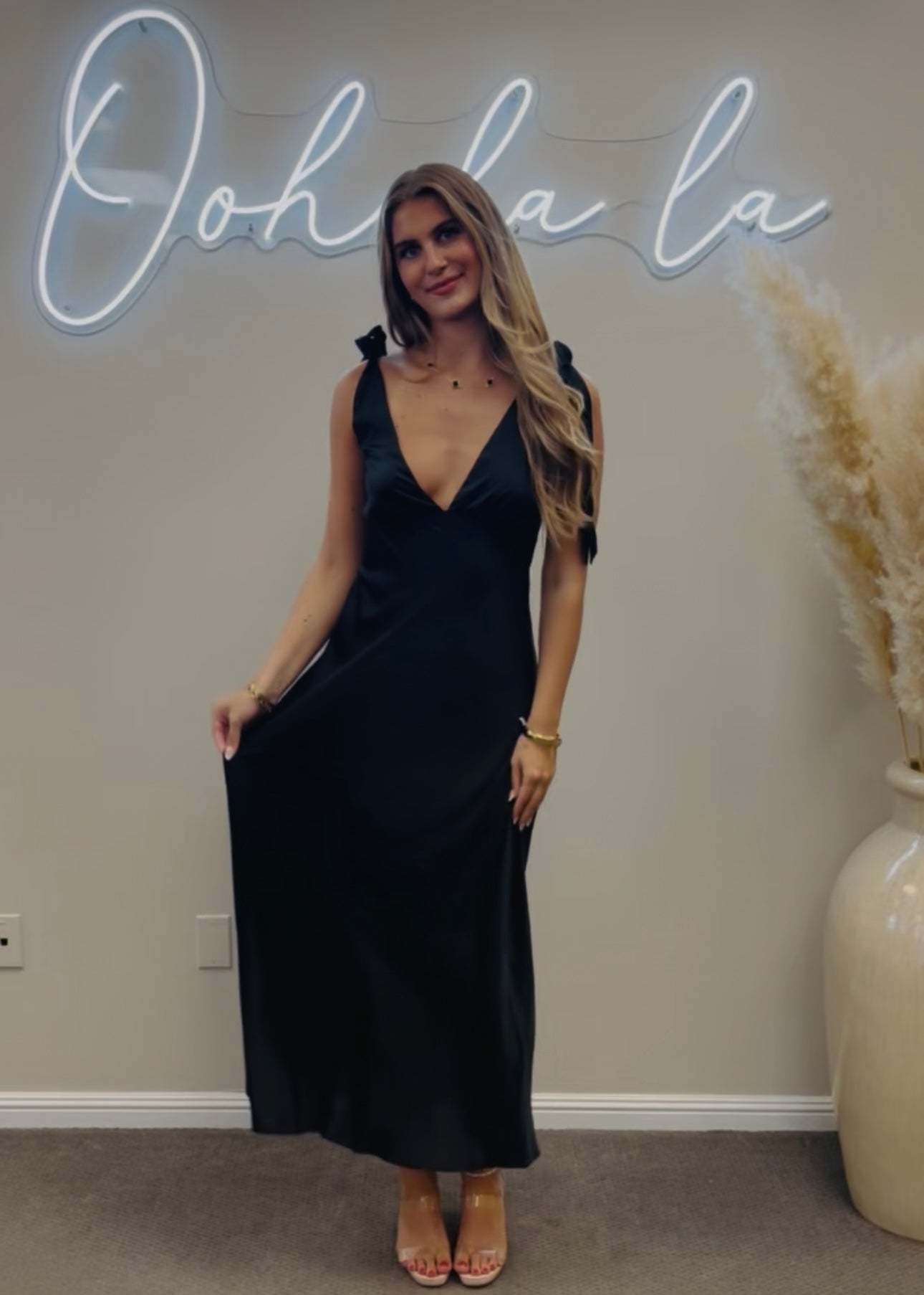 DRESSES
