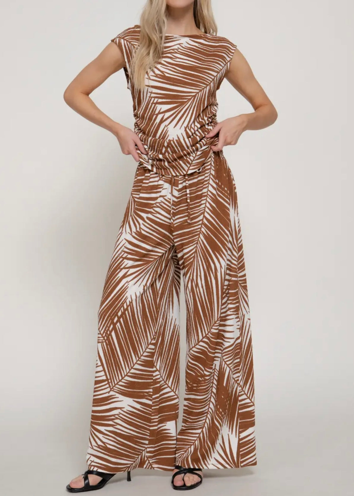 Resort Ready Sleeveless Ruched Top Pants Set