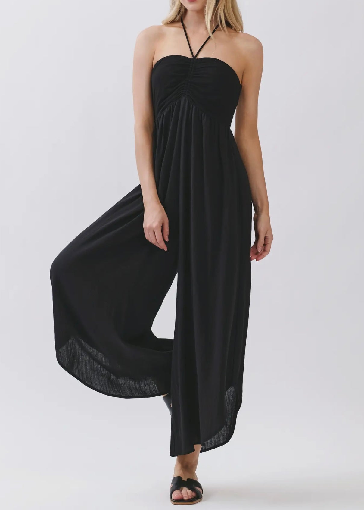 Mistview Halter Neck Jumpsuit