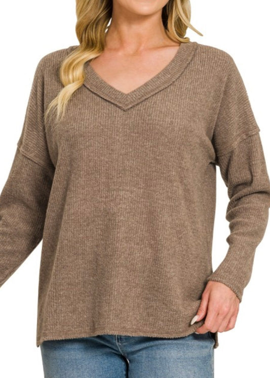 Livia Ribbed V-neck Top