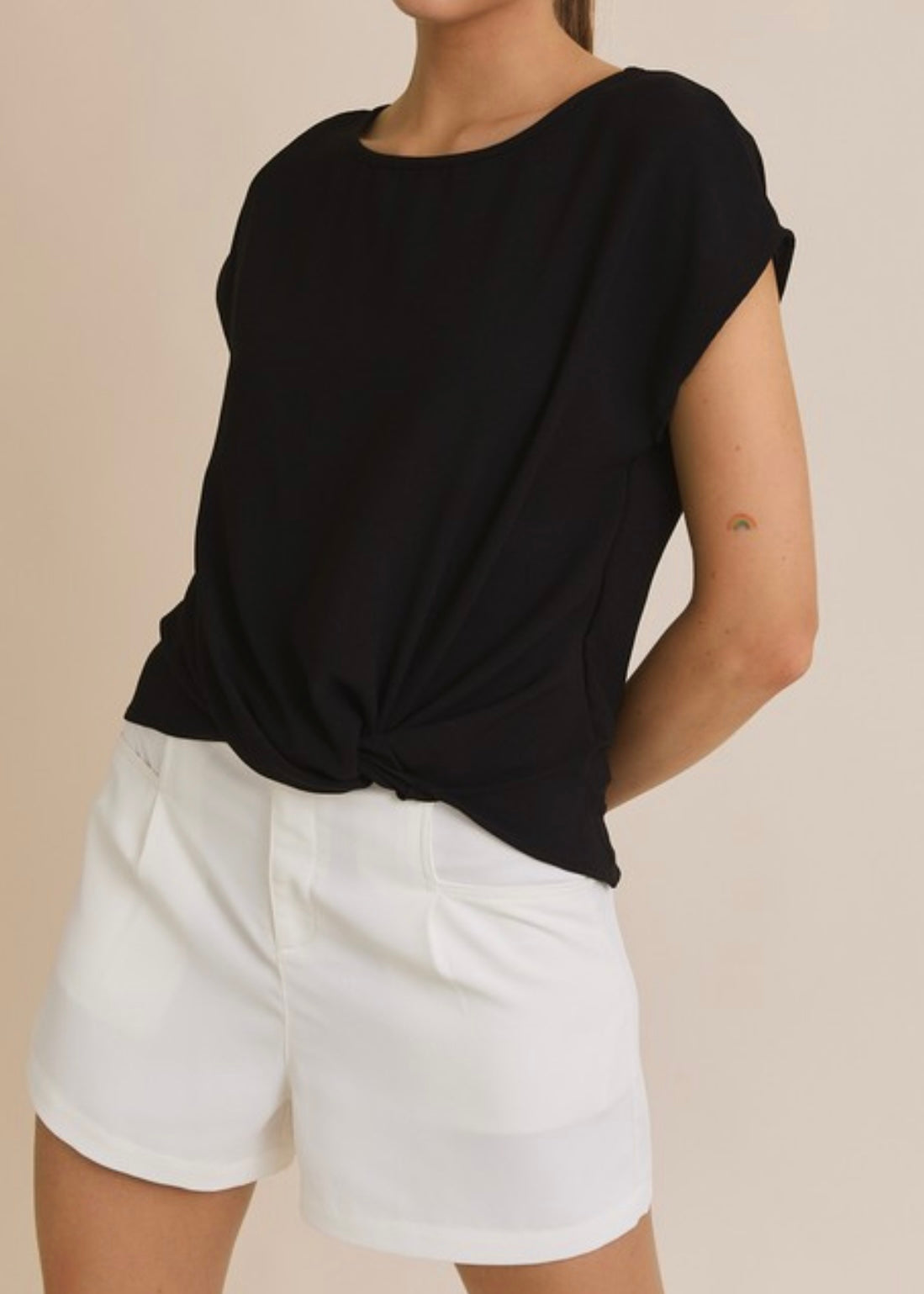 Megan Top Twist Hem Detail