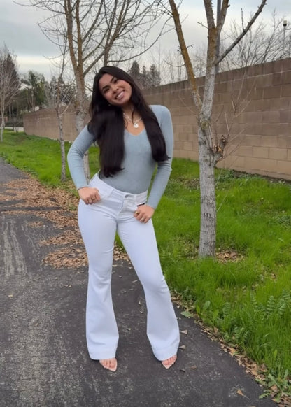 Johanna Mid Rise Flare Jean