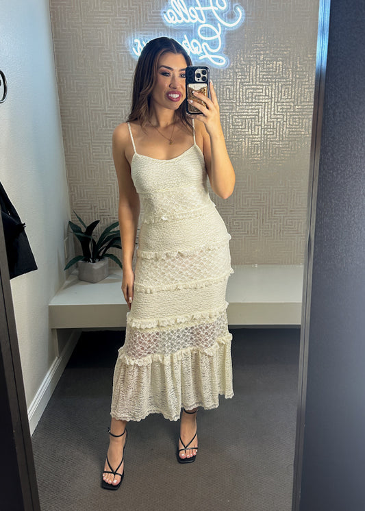 Savvy Lace Maxi Dress