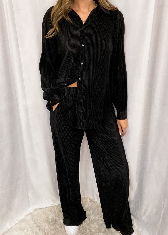 Long Plisse Woven Pants With Elastic Waist